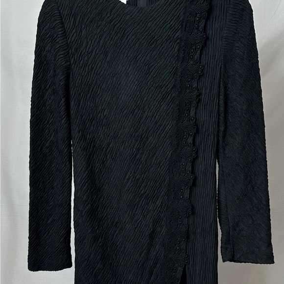 VINTAGE Classic Black Cocktail Dress Mini Sheath Dress-8 petite, fits like a 6 - Picture 4 of 15